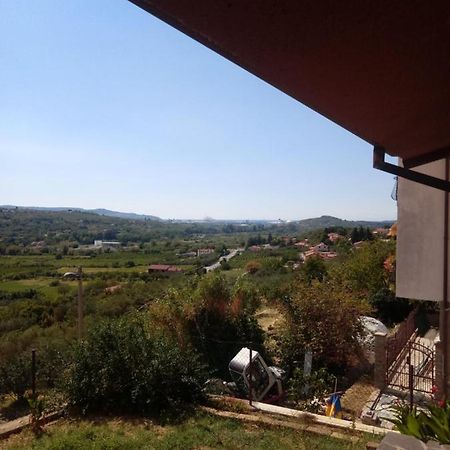 Ferienwohnung V Klancu Dekani Exterior foto