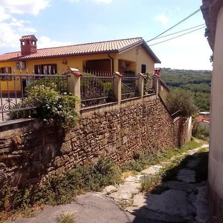 Ferienwohnung V Klancu Dekani Exterior foto