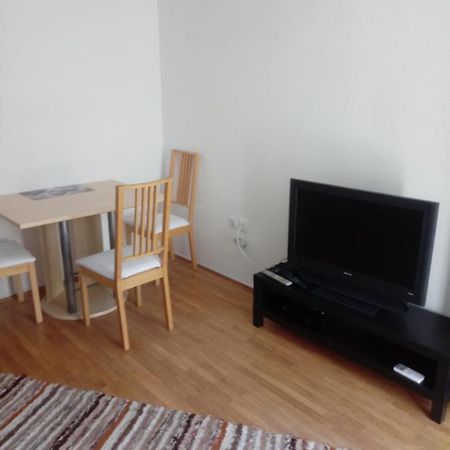 Ferienwohnung V Klancu Dekani Exterior foto