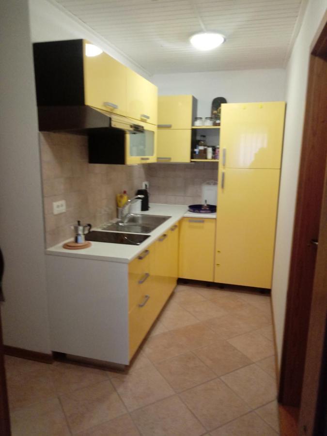 Ferienwohnung V Klancu Dekani Exterior foto