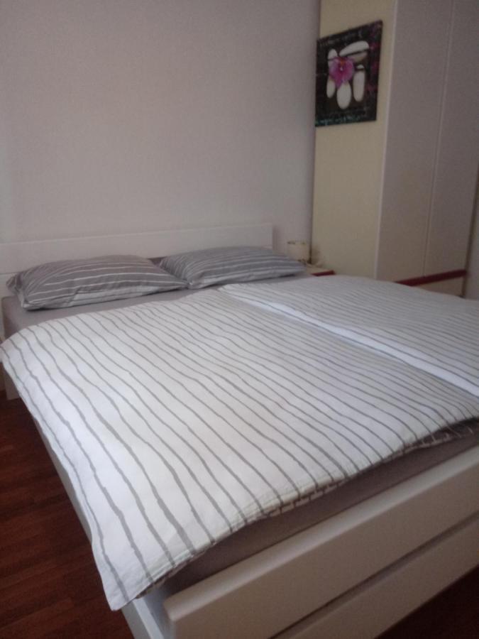 Ferienwohnung V Klancu Dekani Exterior foto