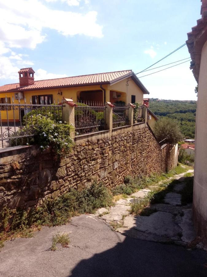 Ferienwohnung V Klancu Dekani Exterior foto